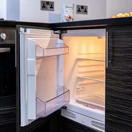 1 Bedroom Apartment In Chorlton Central-2