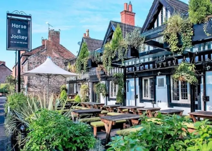 Chorlton Stylish Studio & Roof Terrace s